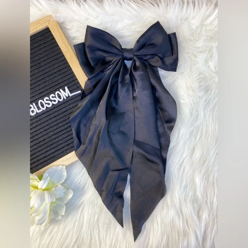 Big Hair Bow Satin Ribbon 🎀 Clip On Black Long Bow Goth Dark Punk - Picture 5 of 7